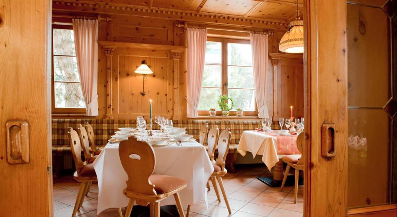 Wein- Und Sekthaus F.B.Schoenleber 厄斯特里希·温克尔 外观 照片